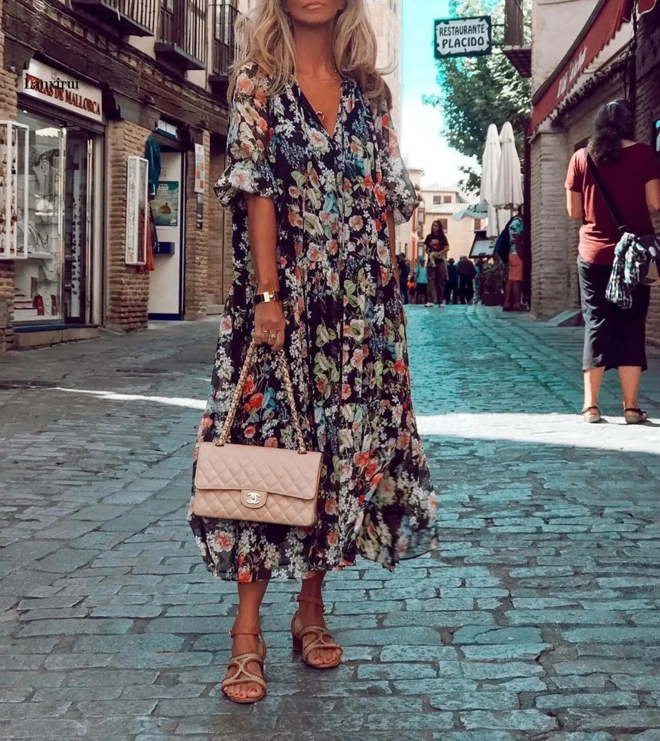 LP | Maxi abito con scollo a V e motivo floreale
