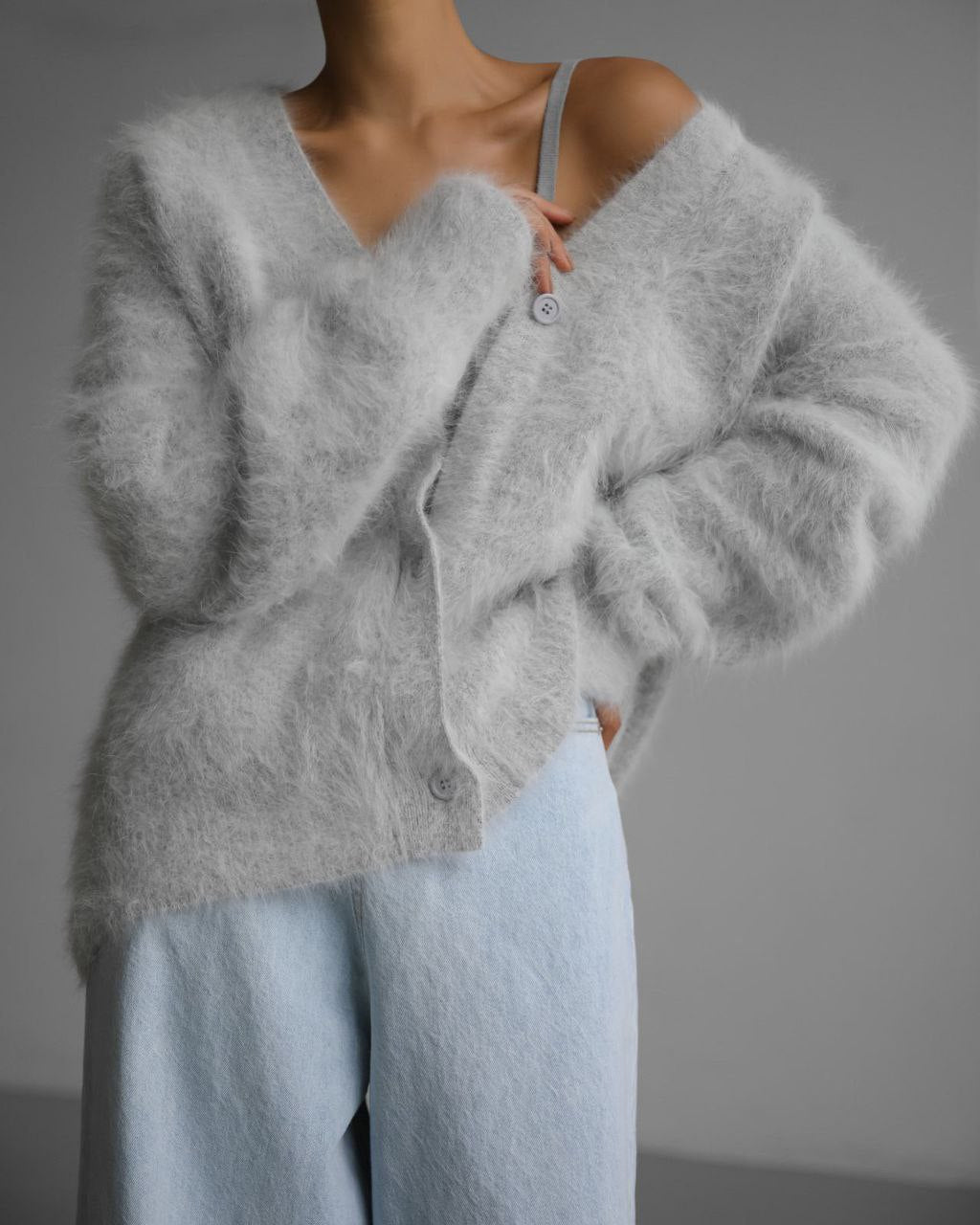 LP | Cardigan a maniche lunghe con spalle scese