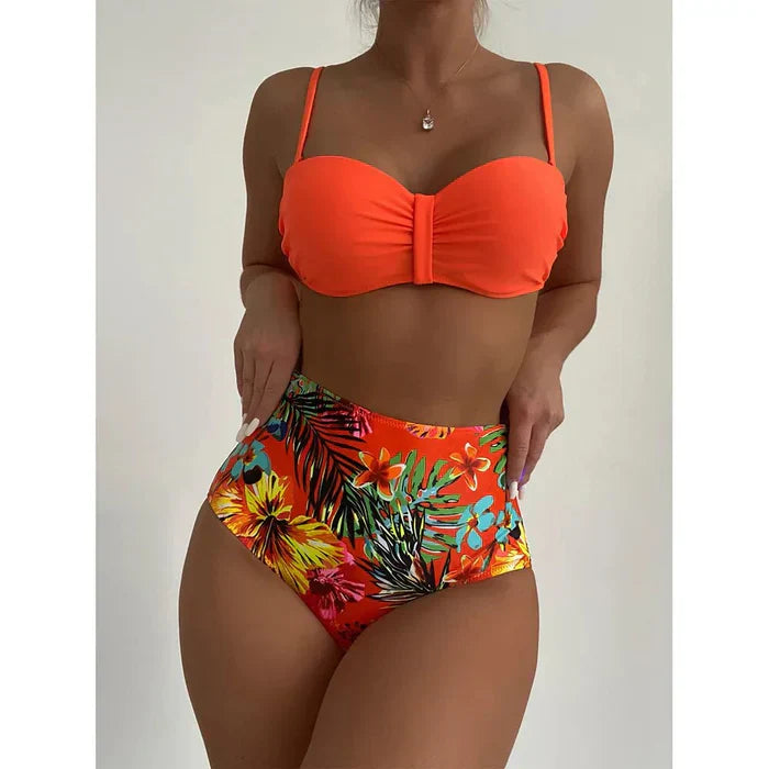 LP | Bikini chic a vita alta con design floreale