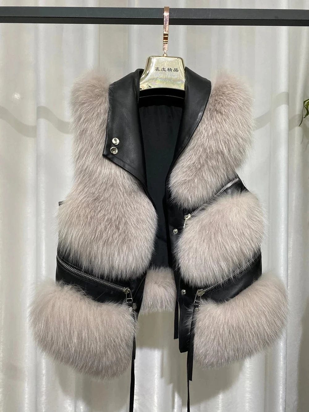 LP | Gilet grande in vera pelliccia di volpe con zip