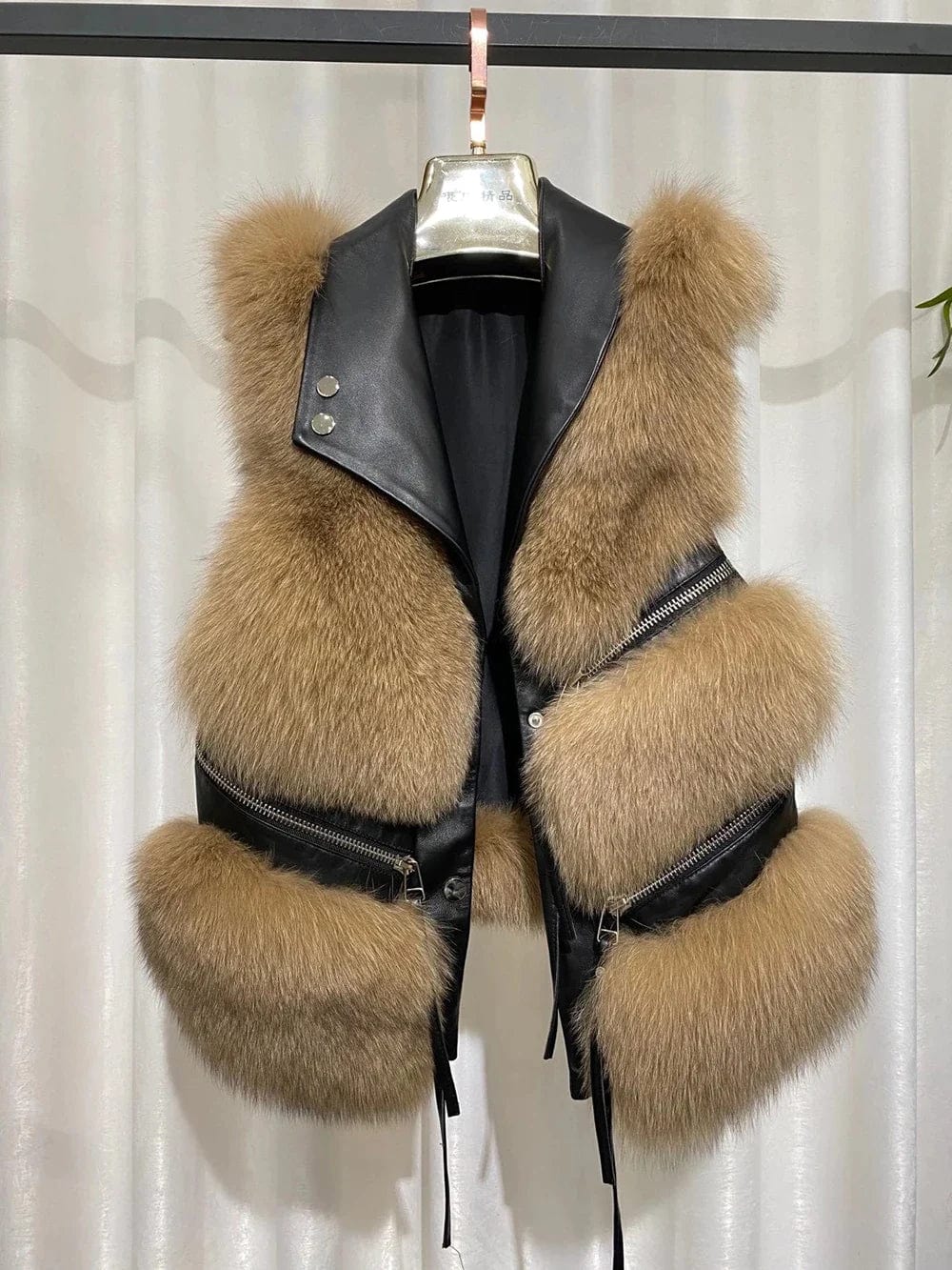LP | Gilet grande in vera pelliccia di volpe con zip