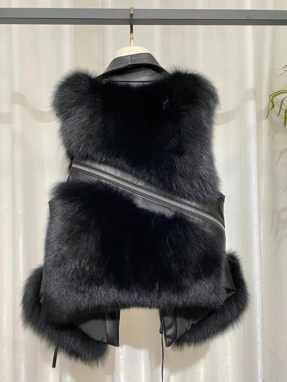 LP | Gilet grande in vera pelliccia di volpe con zip