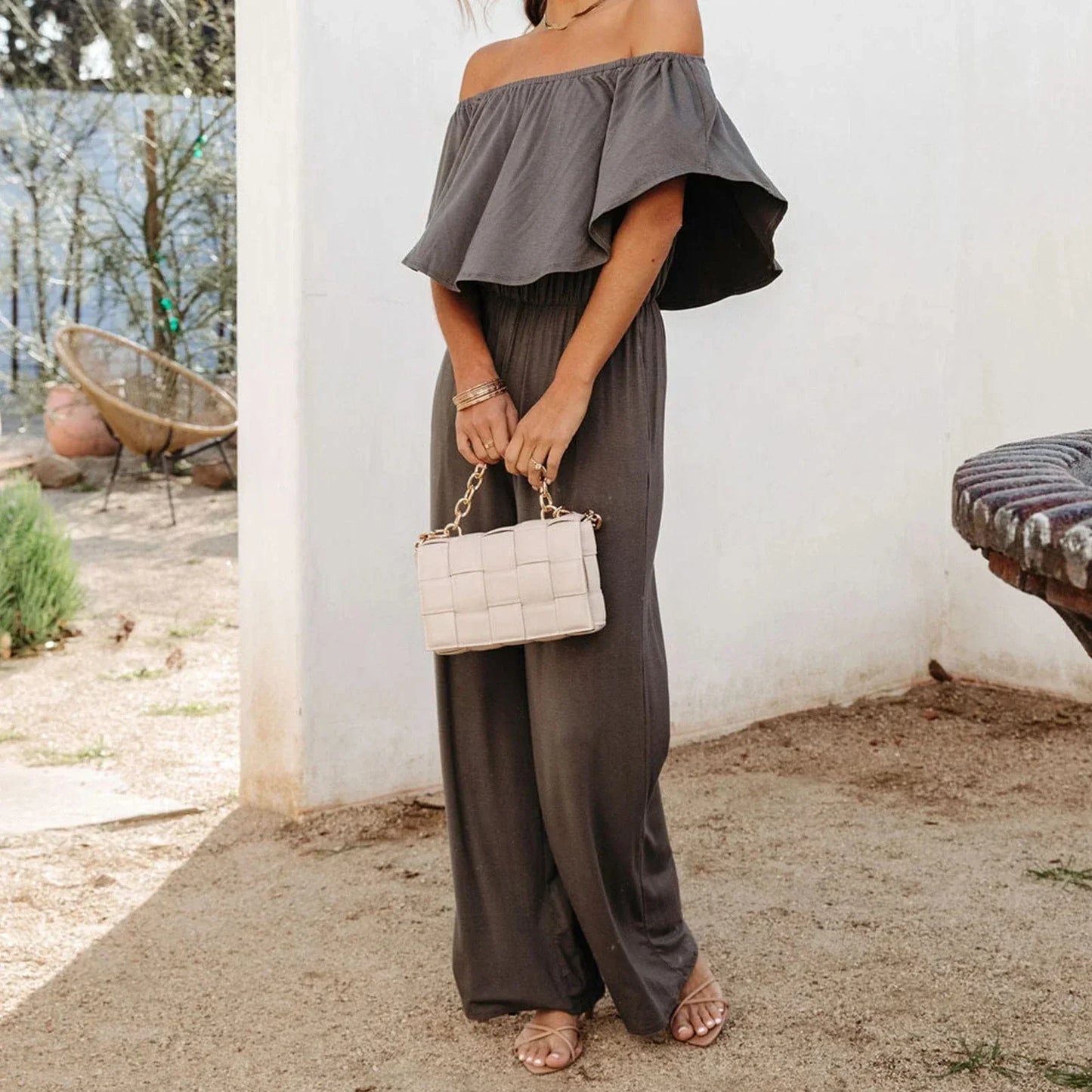 LP | Tuta off-the-shoulder con volant