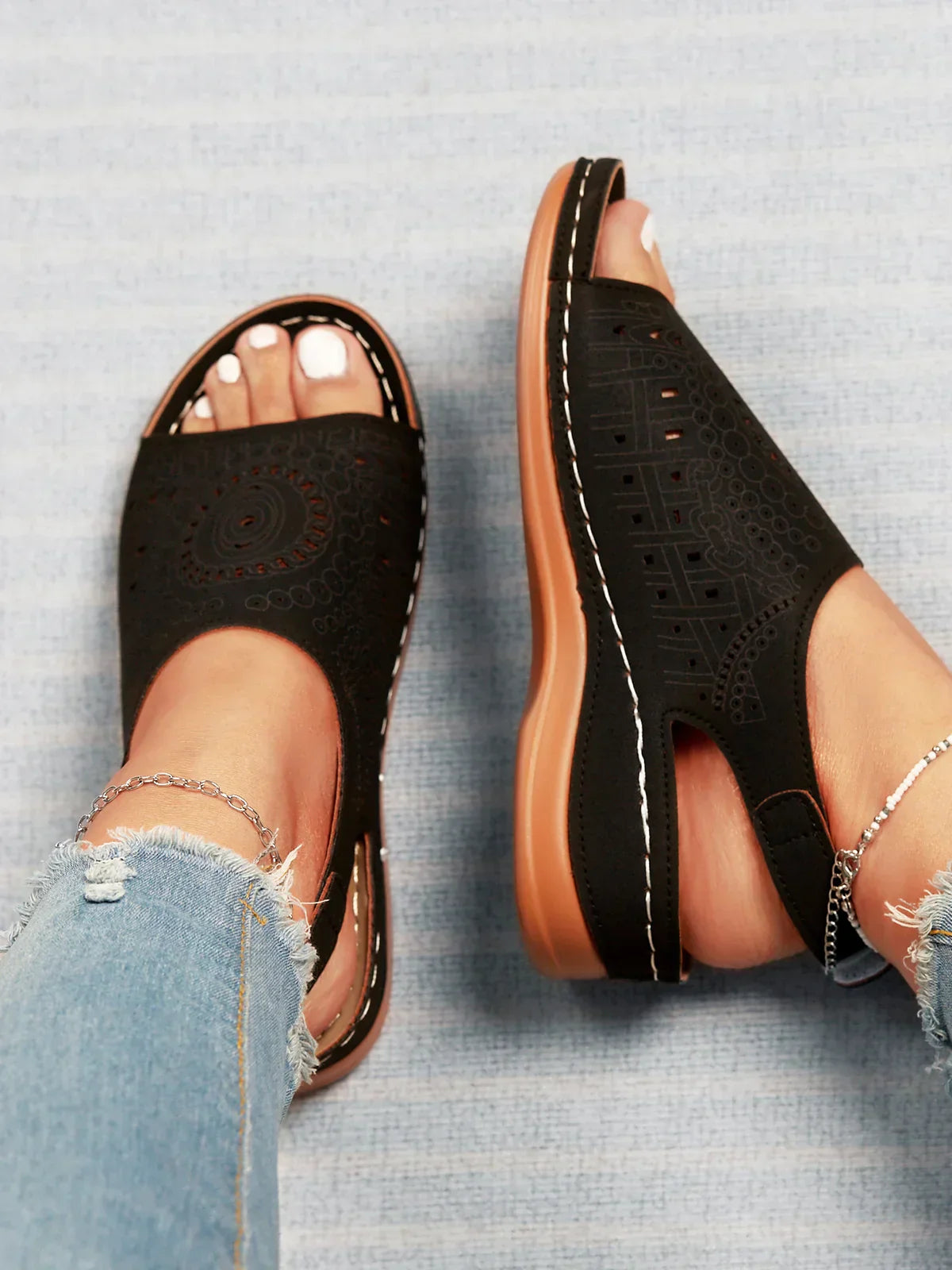 LP | Modello etnico punzonato con velcro cavo Sandalo retrò