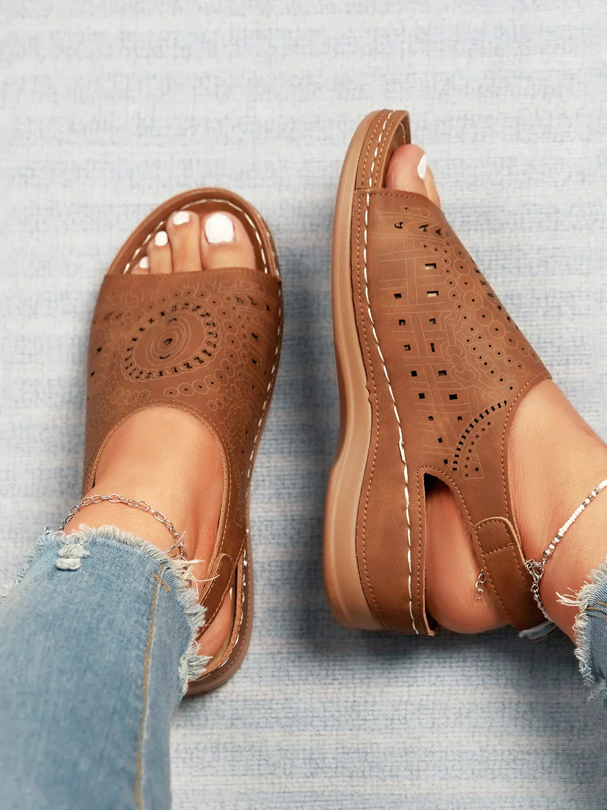 LP | Modello etnico punzonato con velcro cavo Sandalo retrò