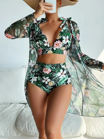 LP | Sexy bikini con motivi floreali e sovrapposizioni