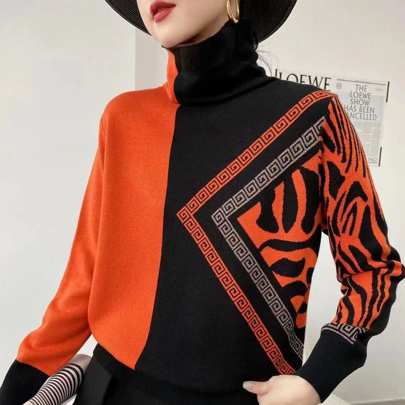 LP | Maglia chic con scollo a tartaruga e motivo geometrico