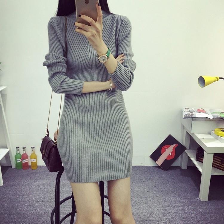 LP | Mini abito in maglia con collo alto