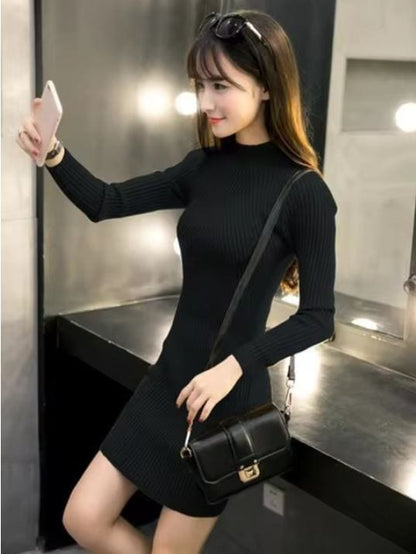 LP | Mini abito in maglia con collo alto