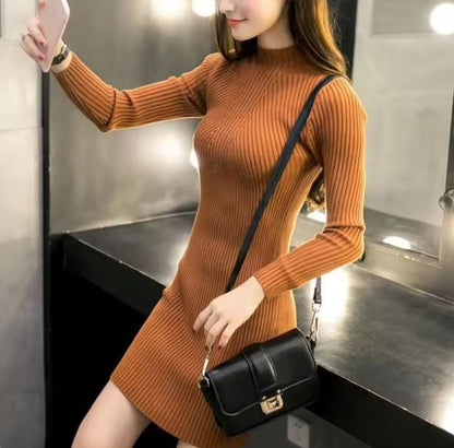 LP | Mini abito in maglia con collo alto
