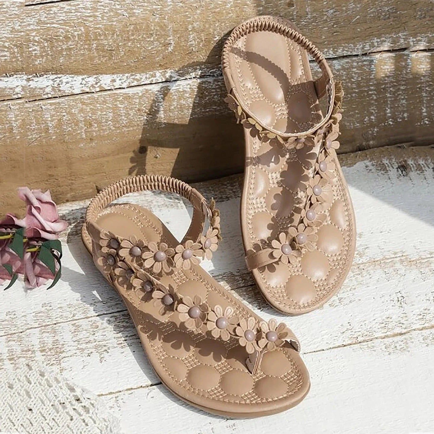 LP | Sandali piatti con fiori estivi