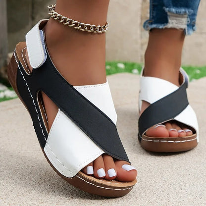 LP | Sandali casual con zeppa e cinturini incrociati