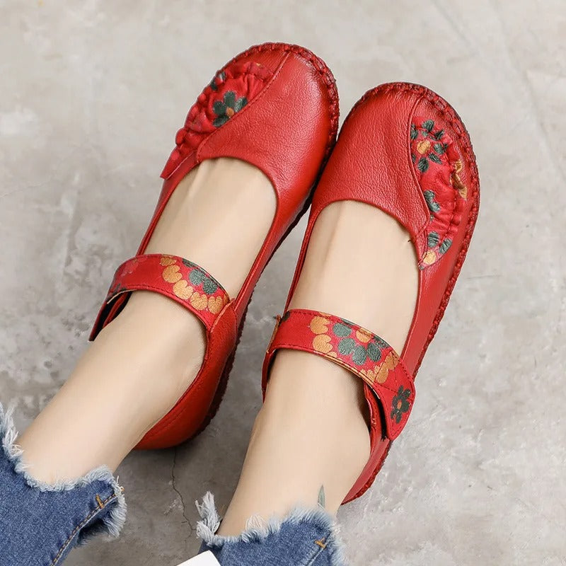 LP | Scarpe slip-on con taglio floreale